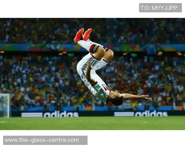 足球明星独特庆祝动作大揭秘 揭示他们背后的意义与故事